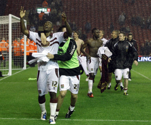 再以直塞或 再以直塞或